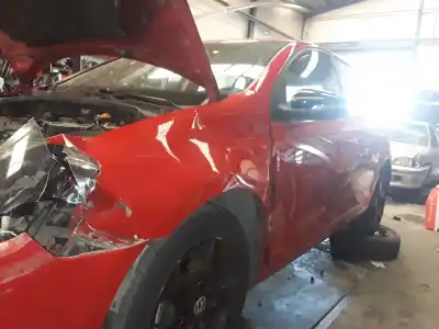 Veículo de Sucata volkswagen golf vi (5k1) rabbit bluemotion do ano 2001 alimentado cayh