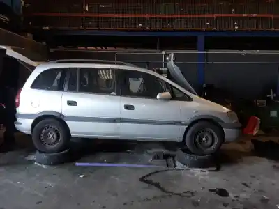 Veicolo di demolizione opel zafira a comfort dell'anno 2001 alimentato y20dth