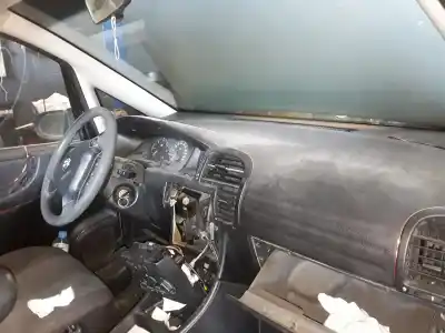 Veicolo di demolizione opel zafira a comfort dell'anno 2001 alimentato y20dth