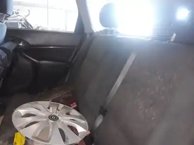 Sloopvoertuig ford focus turnier (cak) ambiente van het jaar 2001 aangedreven c9dc