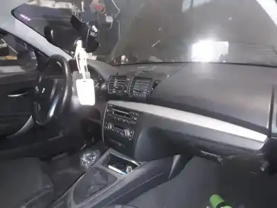 Veículo de Sucata bmw serie 1 berlina (e81/e87) 116d do ano 2001 alimentado n47d20c