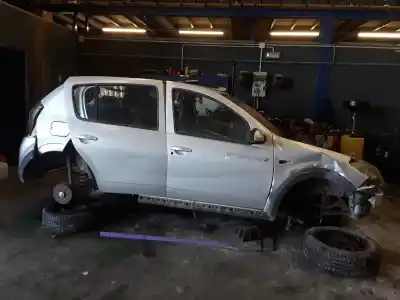 Veículo de Sucata dacia sandero ambiance do ano 2001 alimentado k9k892