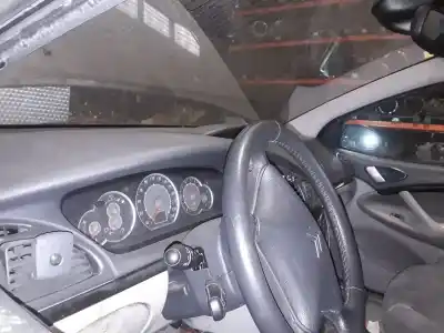 Veículo de Sucata citroen c5 berlina exclusive do ano 2001 alimentado rhr