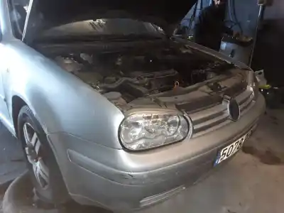 Veicolo di demolizione volkswagen golf iv berlina (1j1) conceptline dell'anno 2001 alimentato axr