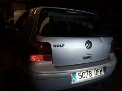 Veicolo di demolizione volkswagen golf iv berlina (1j1) conceptline dell'anno 2001 alimentato axr