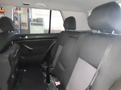 Veicolo di demolizione volkswagen golf iv berlina (1j1) conceptline dell'anno 2001 alimentato axr