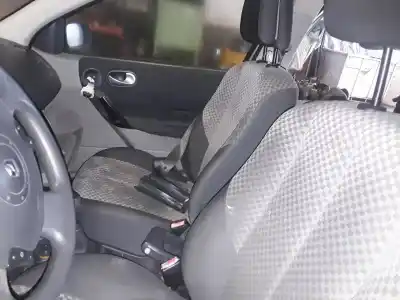 Veículo de Sucata renault megane ii berlina 5p confort authentique do ano 2001 alimentado 