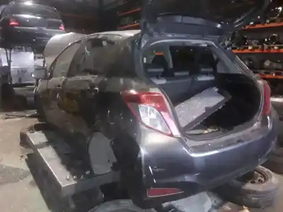 Veículo de Sucata toyota yaris city do ano 2001 alimentado 1nr