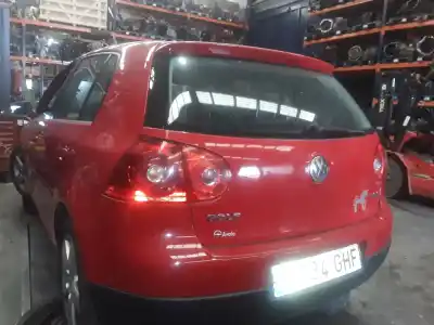 Sloopvoertuig volkswagen golf v berlina (1k1) igolf van het jaar 2001 aangedreven caxa