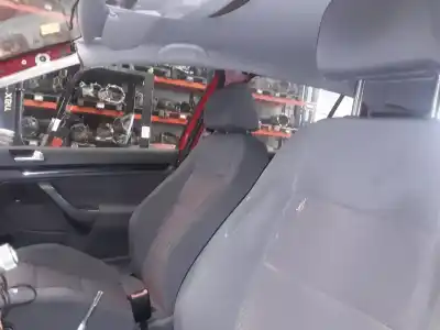 Sloopvoertuig volkswagen golf v berlina (1k1) igolf van het jaar 2001 aangedreven caxa