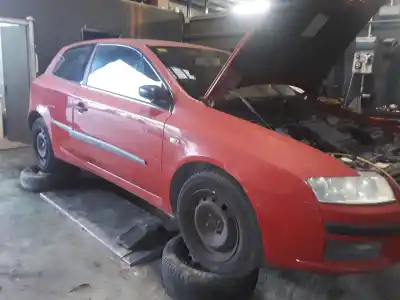 Veículo de Sucata fiat stilo (192) 1.4 do ano 2001 alimentado 843a1000