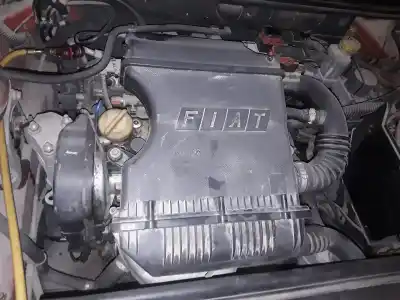 Veículo de Sucata fiat stilo (192) 1.4 do ano 2001 alimentado 843a1000