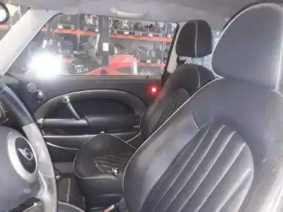 Sloopvoertuig bmw mini (r50,r53) cooper van het jaar 2001 aangedreven w10b16d