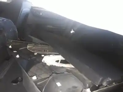 Sloopvoertuig citroen c4 berlina vtr plus van het jaar 2001 aangedreven 9hy