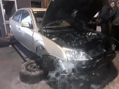 Veicolo di demolizione FORD MONDEO BERLINA (GE) Ambiente (06.2003->) (D) 125 CV / 92 KW dell'anno 2001 alimentato CHB