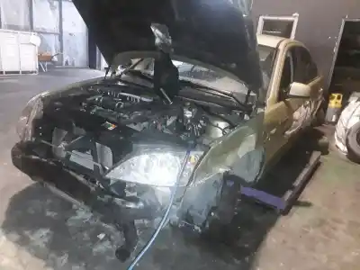 Veículo de Sucata ford mondeo berlina (ge) ambiente (06.2003->) (d) 125 cv / 92 kw do ano 2001 alimentado chb