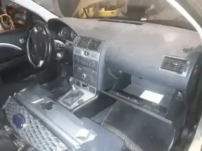 Veículo de Sucata ford mondeo berlina (ge) ambiente (06.2003->) (d) 125 cv / 92 kw do ano 2001 alimentado chb