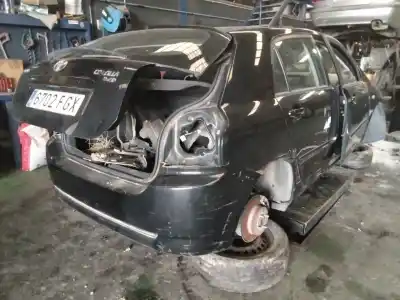 Veículo de Sucata toyota corolla (_e12_) 1.4 d (nde120_) do ano 2001 alimentado 1ndtv