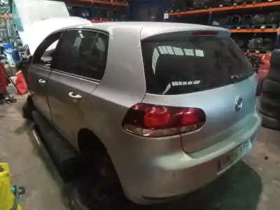 Veículo de Sucata volkswagen golf vi (5k1) 1.4 tsi do ano 2001 alimentado cax