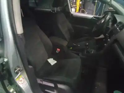 Veículo de Sucata volkswagen golf vi (5k1) 1.4 tsi do ano 2001 alimentado cax