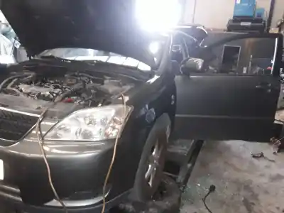 Veículo de Sucata toyota corolla (e12) 2.0 d-4d linea luna berlina do ano 2001 alimentado 1cdftv