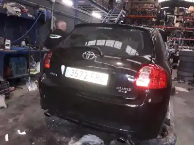 Veículo de Sucata toyota auris sport do ano 2001 alimentado 2adfhv