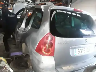 Здавання транспортного засобу peugeot 307 break / sw (s1) 307 break / sw (s1) (2002 - 2005) року 2001 потужний rhy