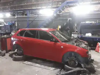 Veículo de Sucata audi a3 sportback (8p) 2.0 tdi ambiente (125kw) do ano 2001 alimentado bmn