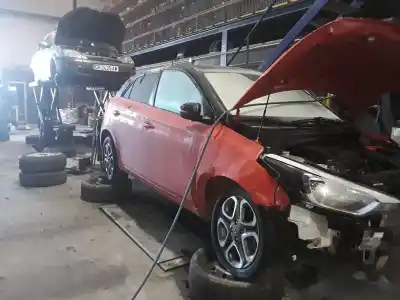 Veículo de Sucata hyundai i20 style active blue crossover do ano 2001 alimentado g3lc