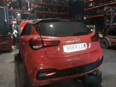 Veículo de Sucata hyundai i20 style active blue crossover do ano 2001 alimentado g3lc