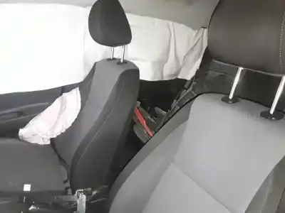 Veículo de Sucata hyundai i20 style active blue crossover do ano 2001 alimentado g3lc