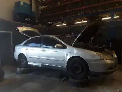 Veicolo di demolizione CITROEN C5 BERLINA LX (E) dell'anno 2001 alimentato 9HZ