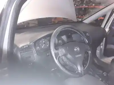 Veículo de Sucata opel zafira a comfort do ano 2001 alimentado y20dth