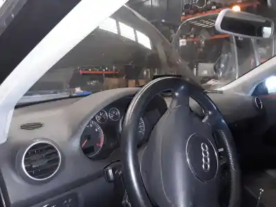 Здавання транспортного засобу audi a3 (8p) 2.0 fsi ambition року 2001 потужний axw