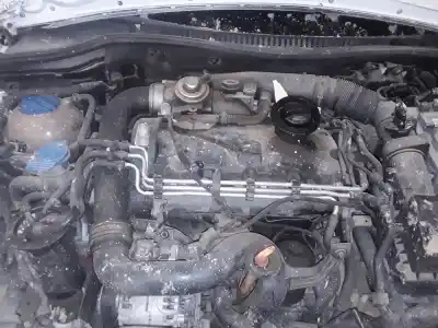 Véhicule à la ferraille seat leon (1p1) reference de l'année 2001 alimenté bkc