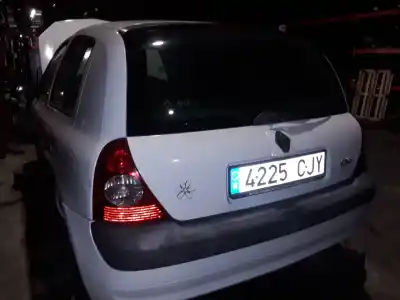 Scrapping Vehicle RENAULT CLIO II FASE II (B/CB0) Extreme of the year 2001 powered D7F726