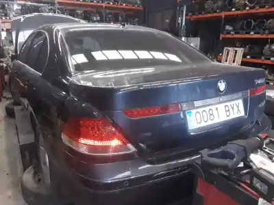 Veicolo di demolizione bmw serie 7 (e65/e66) 745i dell'anno 2001 alimentato n62b44