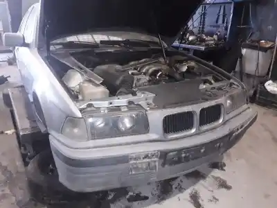 Veículo de Sucata bmw serie 3 berlina (e36) 325tds do ano 2001 alimentado 