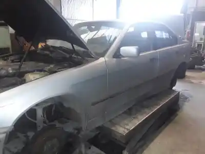 Veículo de Sucata bmw serie 3 berlina (e36) 325tds do ano 2001 alimentado 