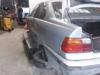 Veículo de Sucata bmw serie 3 berlina (e36) 325tds do ano 2001 alimentado 