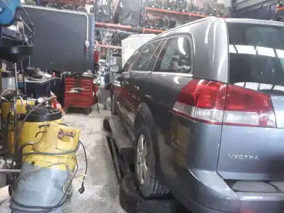 Здавання транспортного засобу OPEL VECTRA C RANCHERA FAMILIAR (Z02) 2.2 DTI (F35) року 2001 потужний Y22DTR