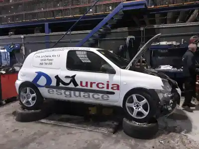 Утилизация автомобиля RENAULT CLIO II FASE II (B/CB0) Campus года 2001 питание K9K740