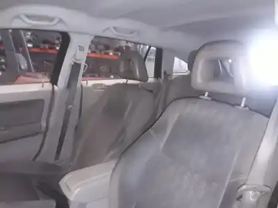 Sloopvoertuig dodge caliber s van het jaar 2001 aangedreven ecd