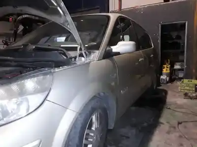 Veicolo di demolizione RENAULT SCENIC II Grand Emotion dell'anno 2001 alimentato F9Q804