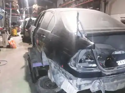 Veículo de Sucata bmw serie 3 berlina (e46) 318d do ano 2001 alimentado 204d4