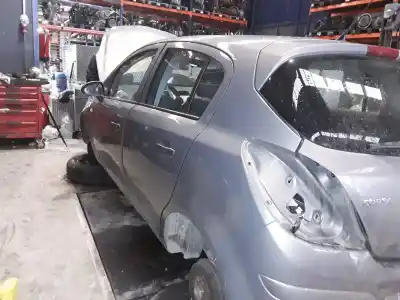 Veículo de Sucata opel corsa d sport do ano 2001 alimentado a12xer