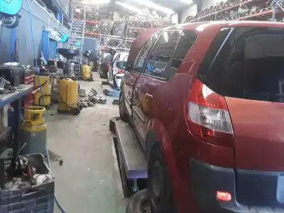 Veículo de Sucata renault scenic ii grand exception do ano 2001 alimentado k4j730