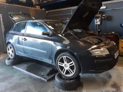 Scrapping Vehicle FIAT STILO (192) 1.9 JTD CAT of the year 2001 powered 192A1000