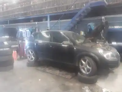 Veículo de Sucata OPEL ASTRA H BERLINA 2.0 16V Turbo CAT (Z 20 LEL / LCF) do ano 2001 alimentado Z20LEL