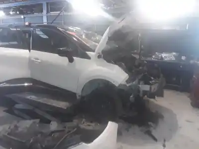 Здавання транспортного засобу renault captur limited року 2001 потужний h4bb408